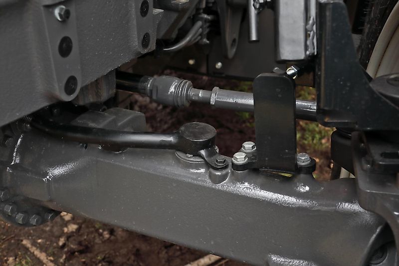 Valtra Forsttraktor Forstumbau Kabinenschutz