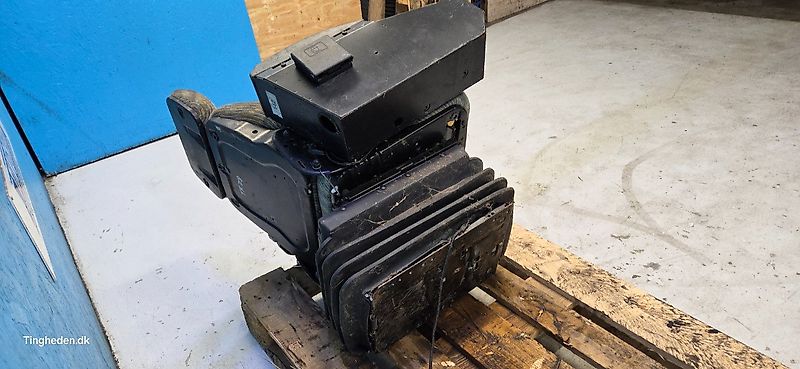 New Holland TX68 (Spare part/Reservedel/Ersatzteil)