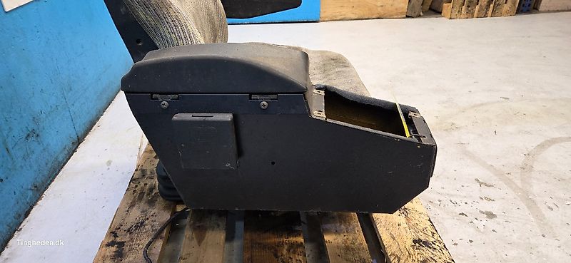 New Holland TX68 (Spare part/Reservedel/Ersatzteil)