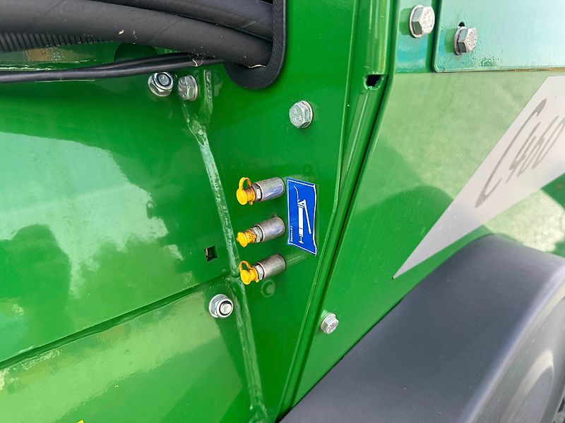 McHale NEW McHale C460 Bale Shredder/Feeder For Sale