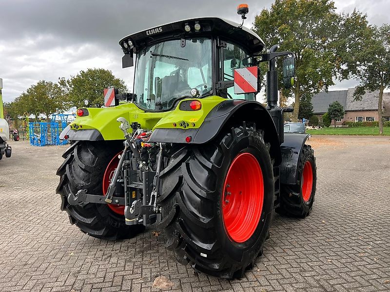 Claas Arion 530 Cis+