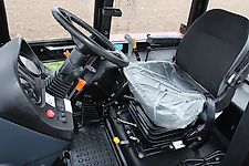Belarus MTS 920 Preiswerter Universaltraktor Allrad 81 PS Einleiterbremse