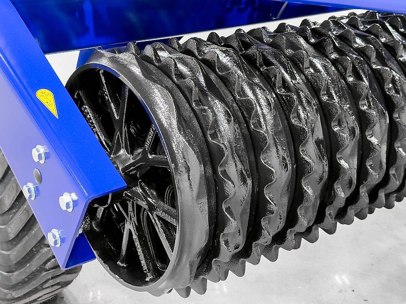 DALBO MiniMax 630 roller, 6,3 m working width, Cambridge Snowflake roller sections, made in Denmark