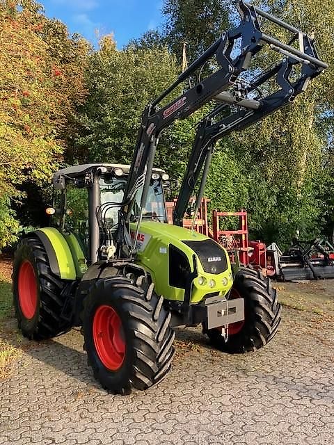 Claas Axos 330 CX
