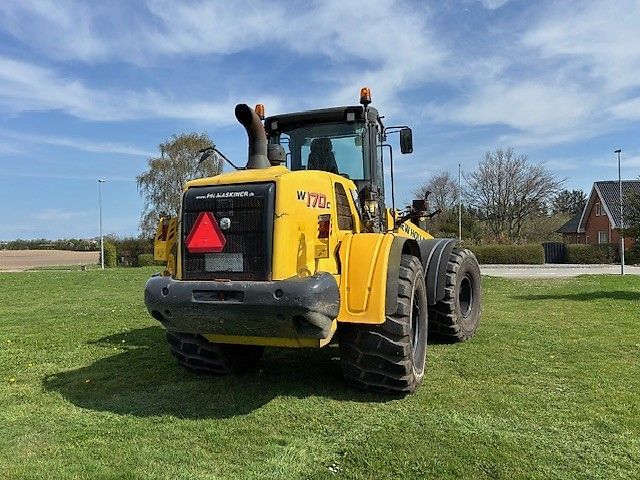 New Holland W170 C LR