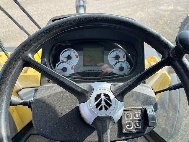 New Holland W170 C LR