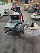 Westermann Spaltenschieber ASS 900 mit Seitenbesen hydr.