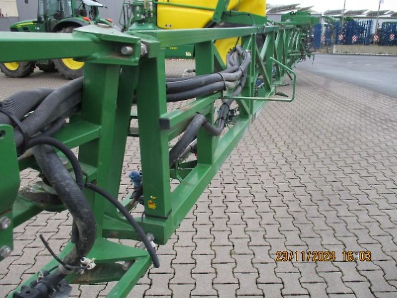 John Deere R962I