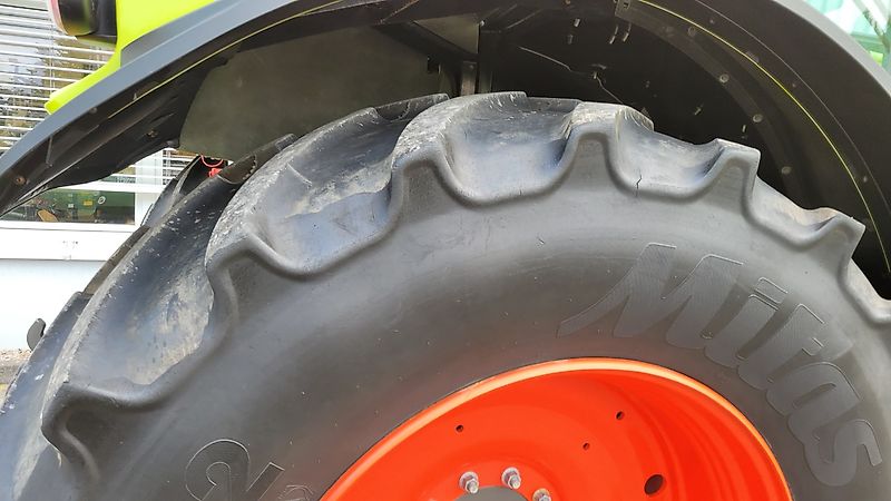 Claas AXION 870 CMATIC