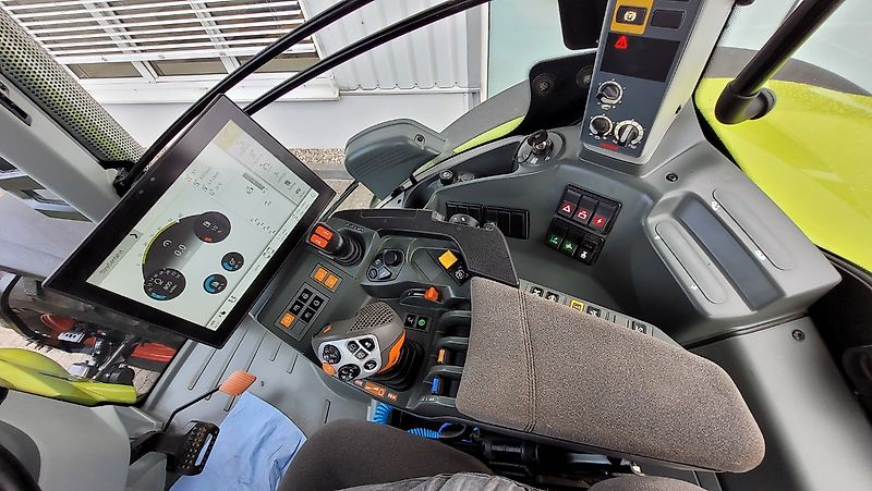 Claas AXION 870 CMATIC