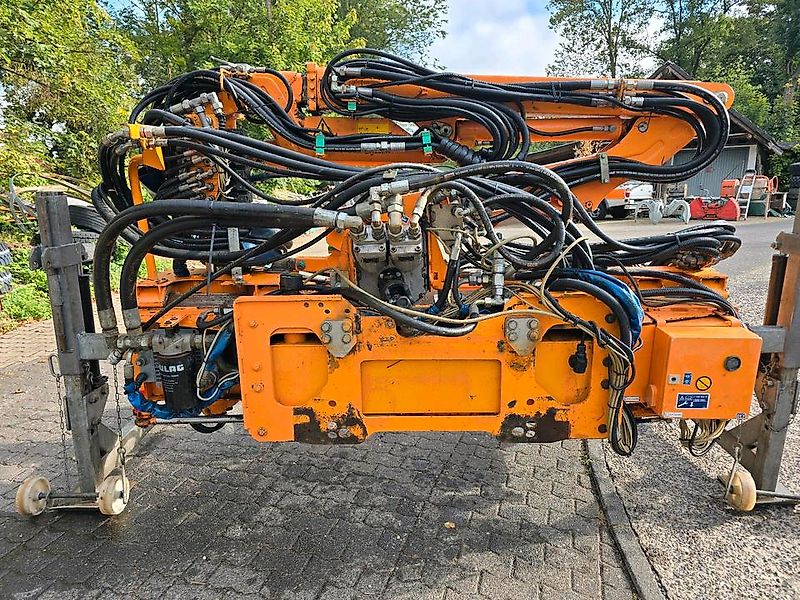 mulag MFK 600 Mähausleger mit Randstreifenmäher MRF 350 Böschungsmäher Böschungsmulcher Hangmäher MKM 700 FME 600 500