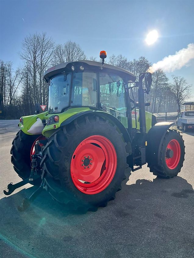 Claas Arion 420 CIS mit Frontzapfwelle und Frontkraftheber, neuwertiger Zustand, erst 620 Betriebsstunden