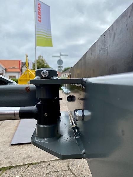 Bressel und Lade Gummischiebeschild 2400mm hydraulisch schwenkbar EURO Aufnahme