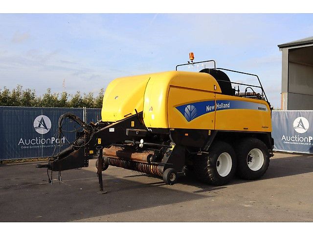 New Holland BB9060