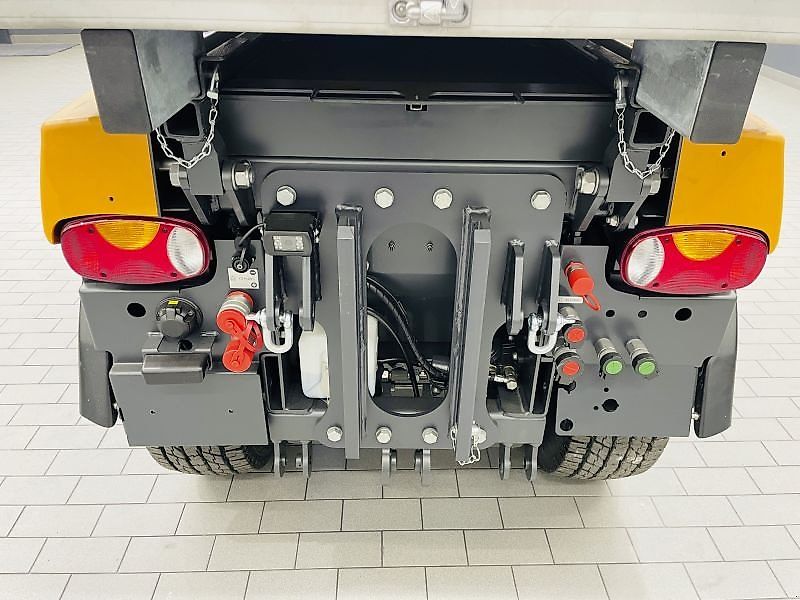 Holder C 65 SINGLE CAB HOLDER