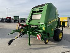 John Deere V451 M