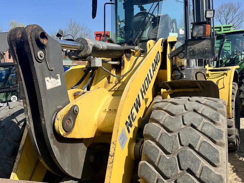 New Holland W 170 B