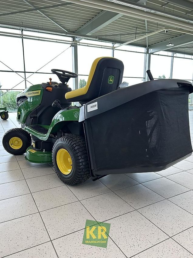 John Deere X147R #692965