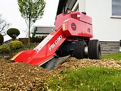 FSI D30 Baumstumpffräse /Stubbenfräse /Wurzelfräse /Stockfräse mit Dieselmotor und Radantrieb