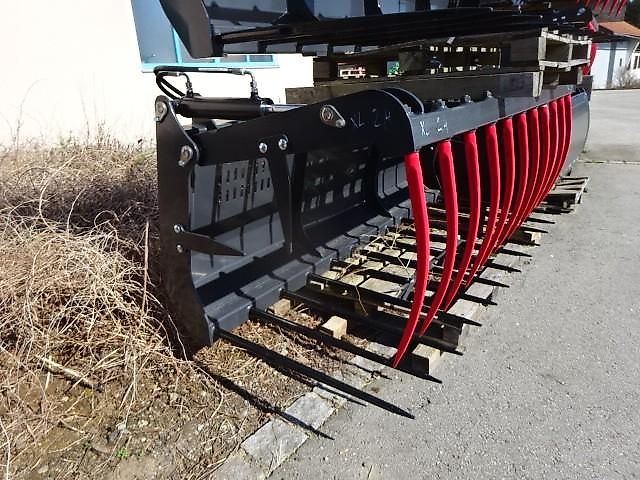 H L M - Silogreifgabel- Silogreifzange - Großvolumen- Maxi- XXL - 2,2 Meter - 2,4 Meter - 2,5 Meter XXL- Silogreifgabel Großvolumen- Silogreifgabel- XXL - 2,2 Meter - 2,4 Meter - 2,5 Meter