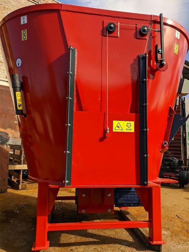 AG Farms Group Mieszalnik pasz DM 2 Futtermischer, Feed mixer