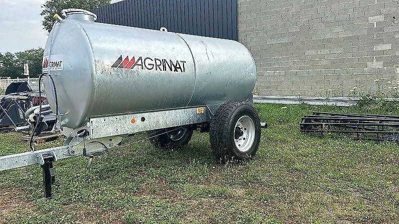 Agrimat Anhänger mit Wassertank / Wasserfass / Wassertank / Tränkfass 4100 L SOFORT LIEFERBAR JOSKIN
