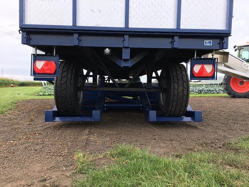 J. van der Sluis BV. Bloemkool / Broccoli oogstrups