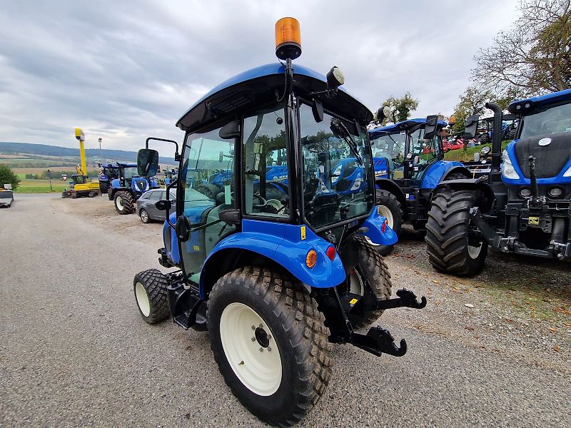 New Holland Boomer 40