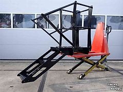 Delimbe Bordes- trap tbv vullen zaaimachine