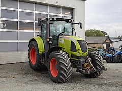Claas Arion 530