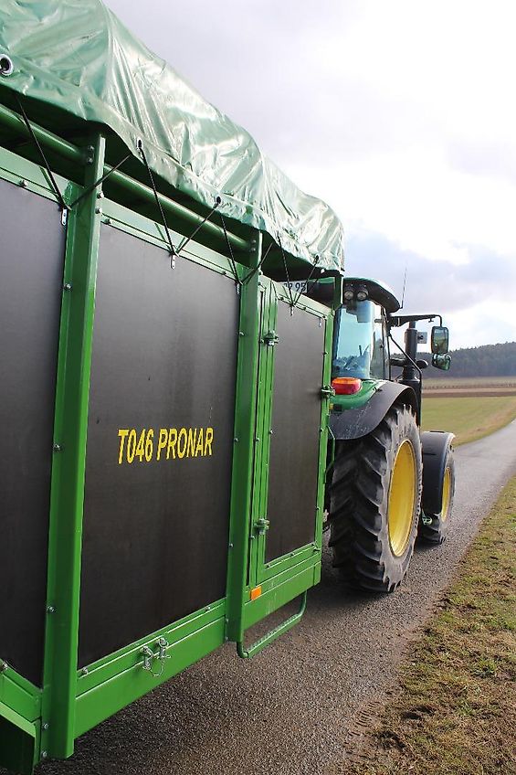 Pronar T 046 Viehanhänger 9 m²