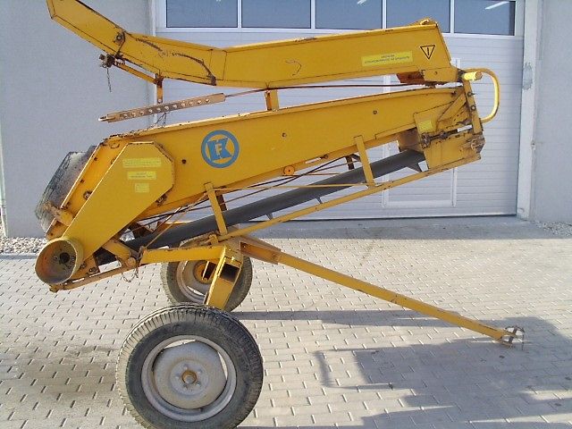 Kleine Liściarka KLEINE, przystawka do zbioru liści buraków