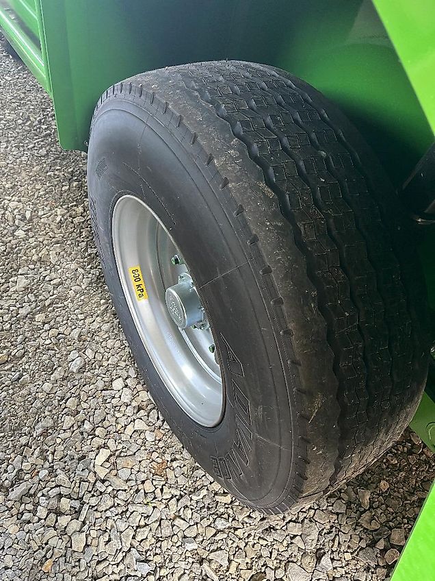 Pronar T 046 H Viehanhänger 13,2 m²