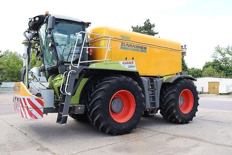 Claas XERION 4000 SADDLE TRAC+ZUNHAMMER