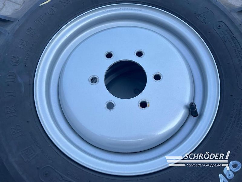 Massey Ferguson BRIDGESTONE 9.5-18 + 6.00-12