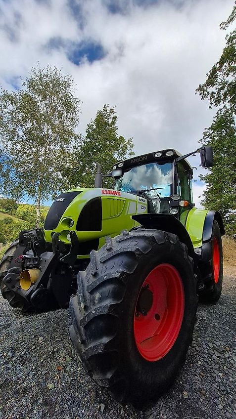 Claas Arion 620 CIS