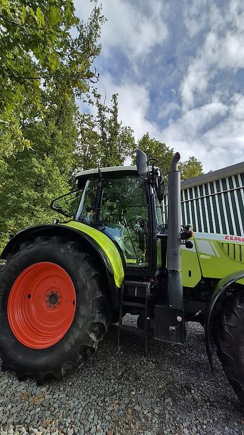 Claas Arion 620 CIS