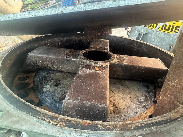 Veenhuis VMB 7500 + bemester slootsmid