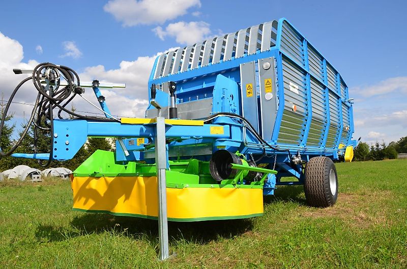 MD ZM Ladewagen mit Mähwerk T635/1