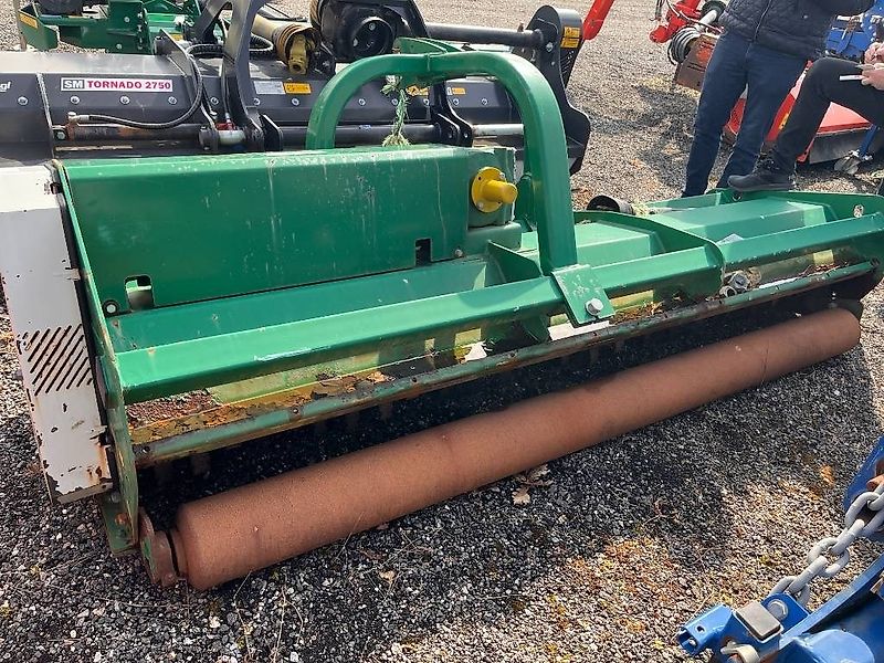 Spearhead TRIDENT 2800 HD