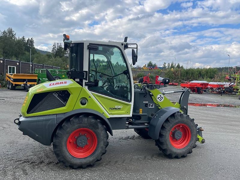 Claas Torion 530