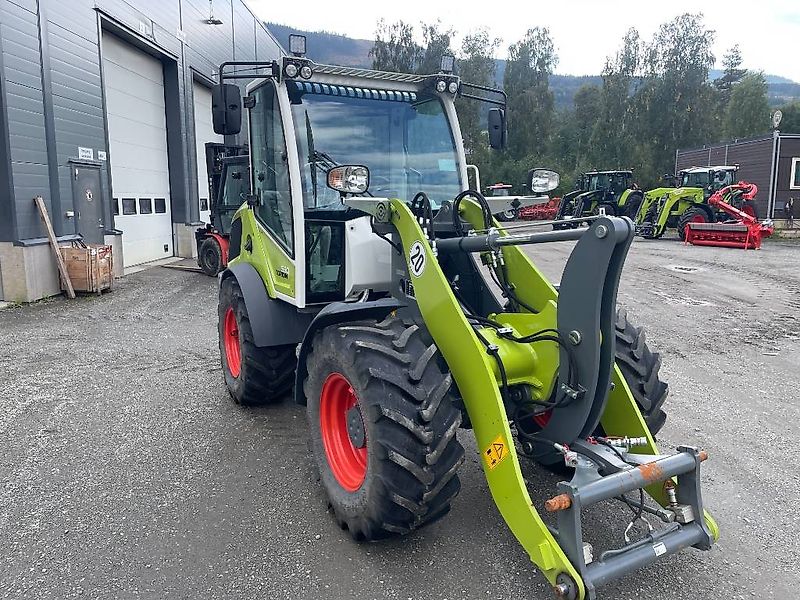 Claas Torion 530