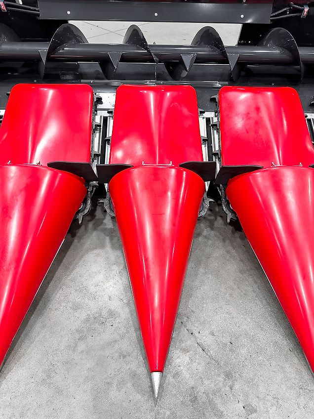 Capello Quasar R6 6 row (75 cm), foldable corn header for Claas Lexion / Tucano combines