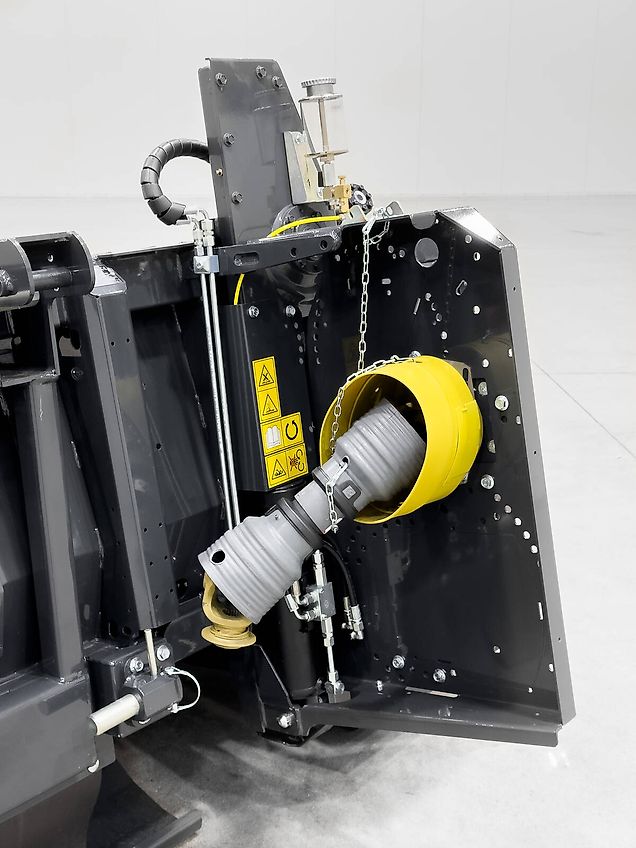 Capello Quasar R6 6 row (75 cm), foldable corn header for Claas Lexion / Tucano combines