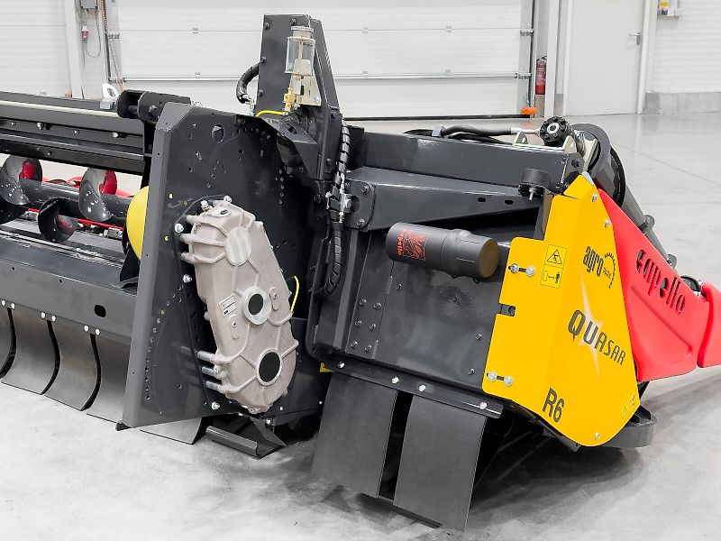 Capello Quasar R6 6 row (75 cm), foldable corn header for Claas Lexion / Tucano combines