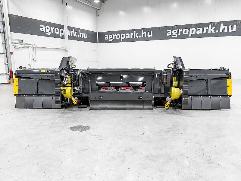 Capello Quasar R8 8 row (75 cm), foldable corn header for John Deere combines