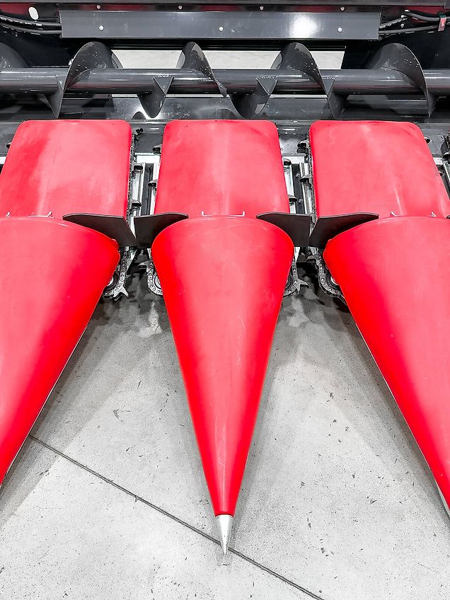 Capello Quasar R8 8 row (75 cm), foldable corn header for John Deere combines