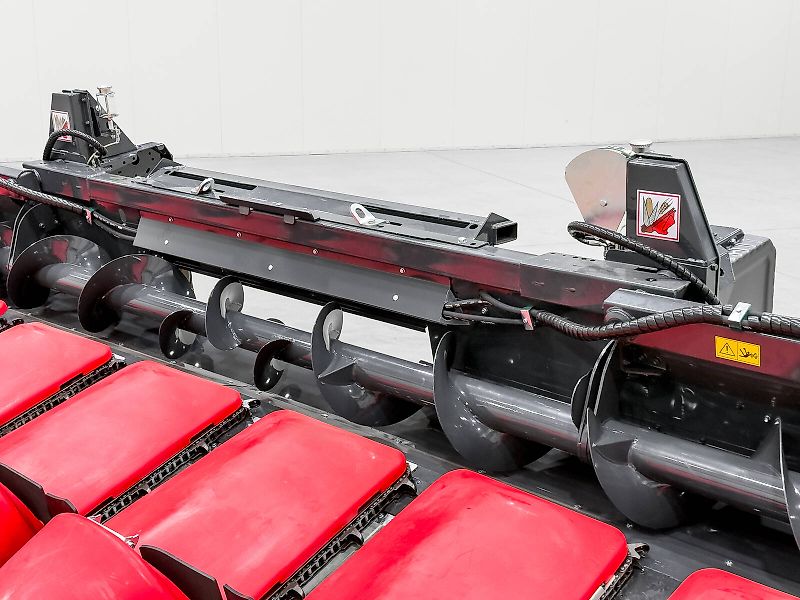 Capello Quasar R8 8 row (75 cm), foldable corn header for John Deere combines