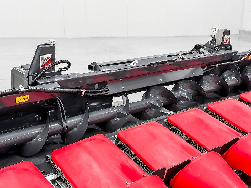 Capello Quasar R8 8 row (75 cm), foldable corn header for John Deere combines