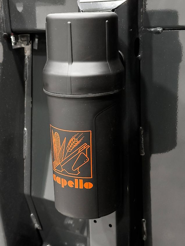 Capello Quasar R8 8 row (75 cm), foldable corn header for John Deere combines